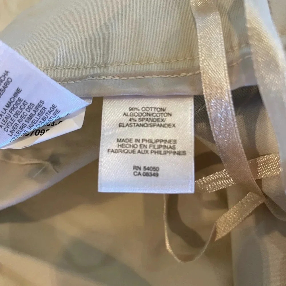 Jones New York, Woman’s Shorts, Sz 16, Never Worn - Picture 6 of 6